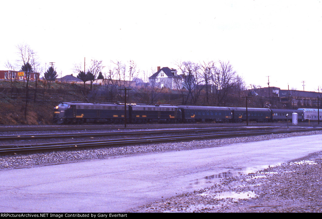 CR E8A 4020 - Conrail "OCS" - Office Car Special